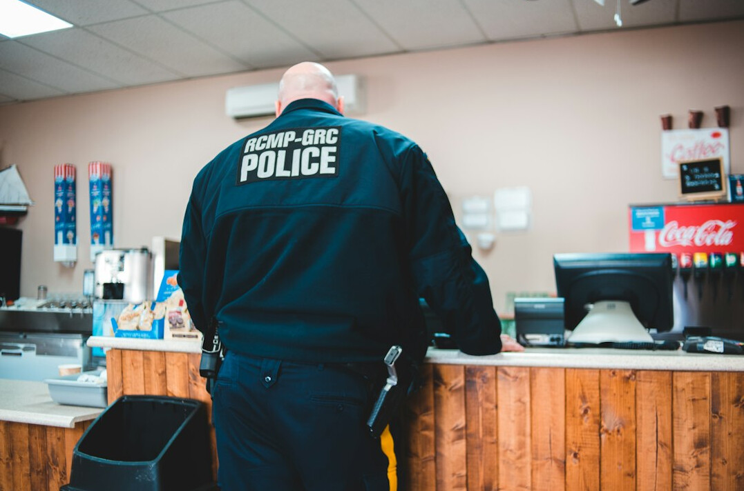shoplifter arrested by security