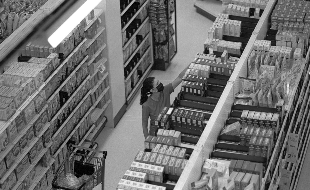 shoplifter caught on camera